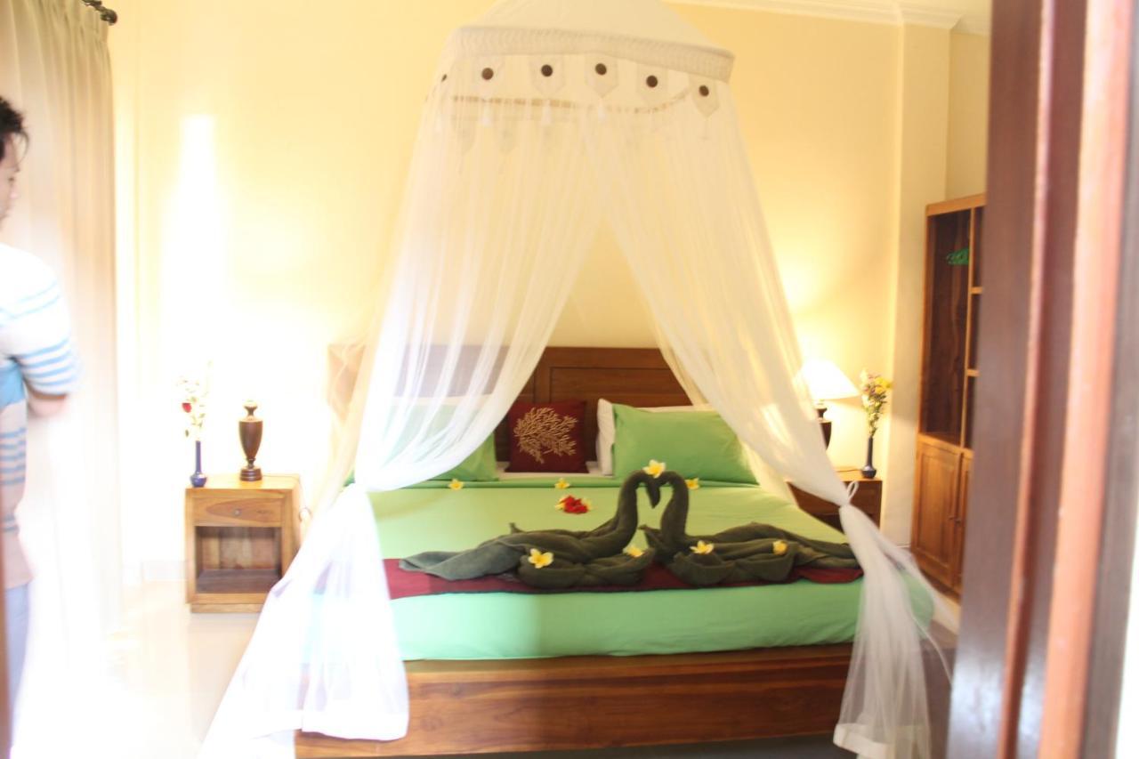 Villa Bungsil Gading ウブド エクステリア 写真