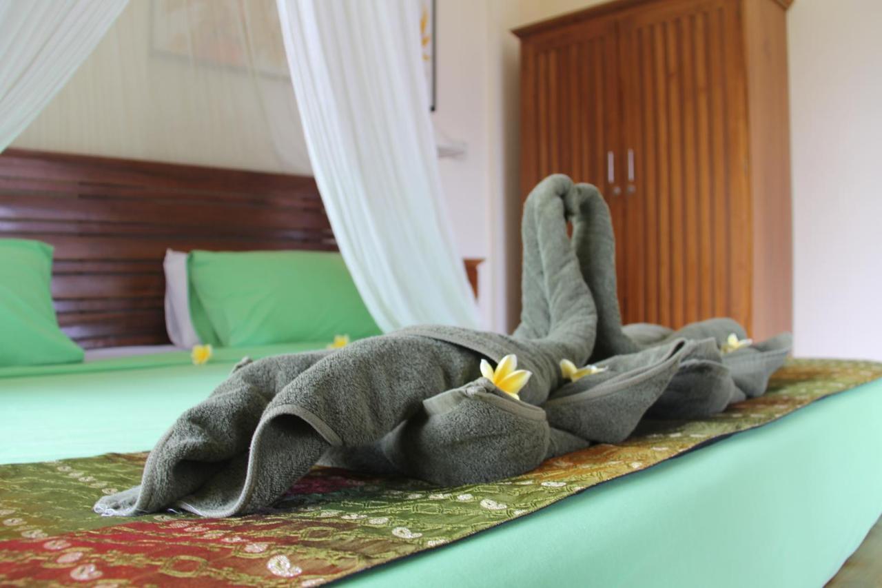 Villa Bungsil Gading ウブド エクステリア 写真