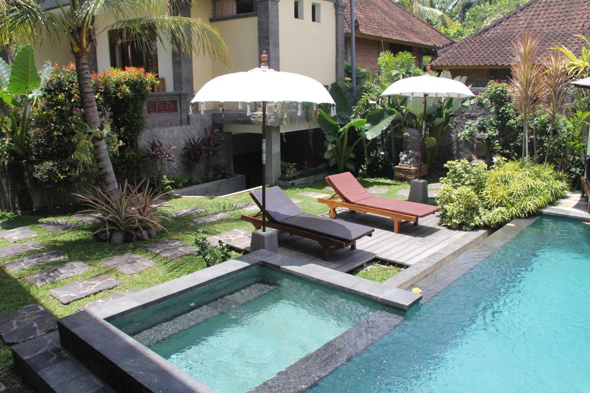 Villa Bungsil Gading ウブド エクステリア 写真